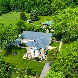 Stone Manor Boutique Inn